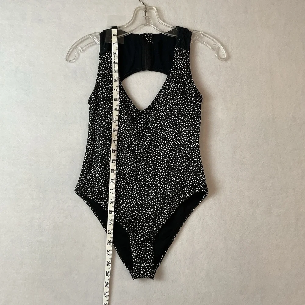 Nike Swimsuit Womens S‎ Black White Water Dots Open Back One Piece